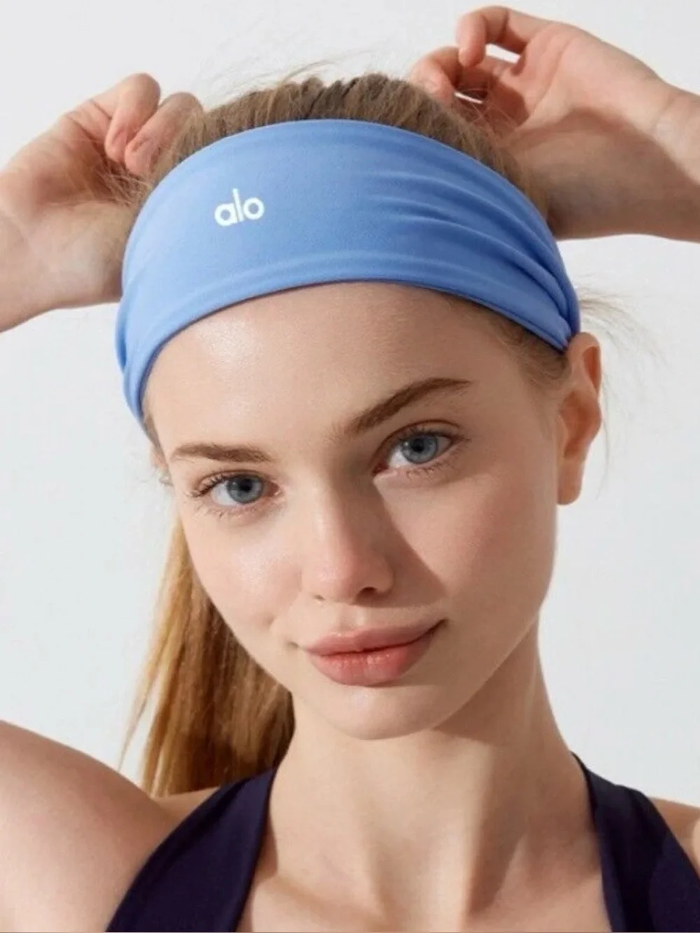 ALO Yoga nwt alo